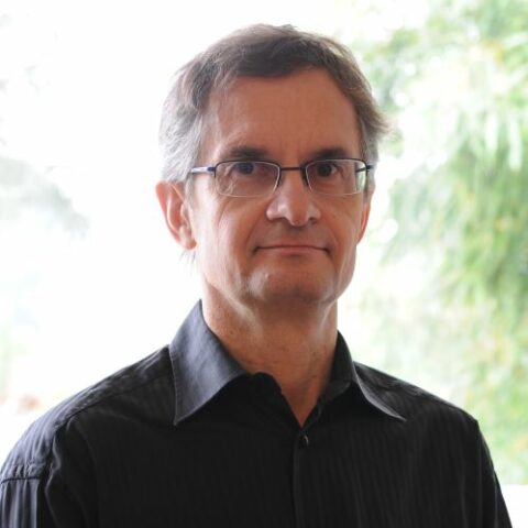 Arnaud V.