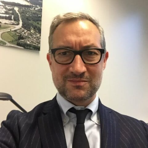 Bertrand V.