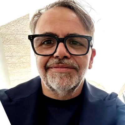 Dario R.