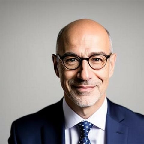 Andreas R.